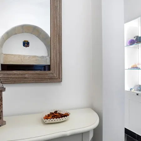 Il Quartino Di Palazzo Maggiore ベッド・アンド・ブレックファスト 4*