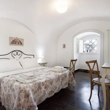 Il Quartino Di Palazzo Maggiore ベッド・アンド・ブレックファスト 4*