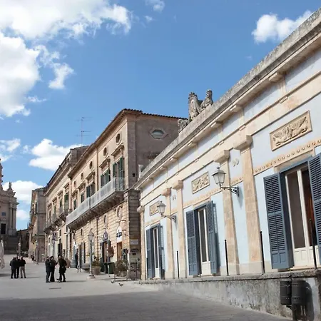 ベッド・アンド・ブレックファスト Il Quartino Di Palazzo Maggiore ラグーザ